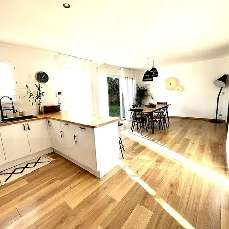 Elegante Maison Avec Piscine 4* Биарриц