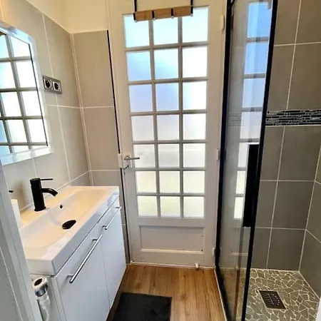 Elegante Maison Avec Piscine 4* Биарриц