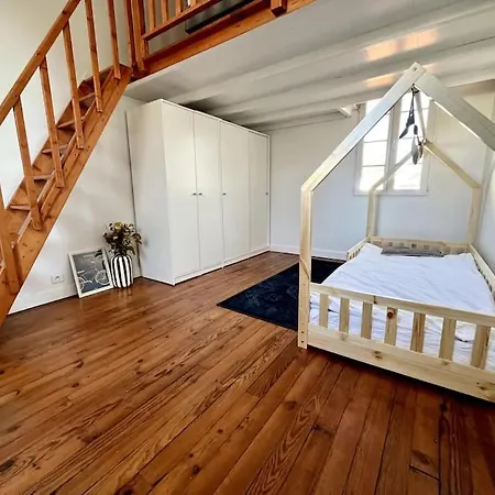 Elegante Maison Avec Piscine Отель 4*