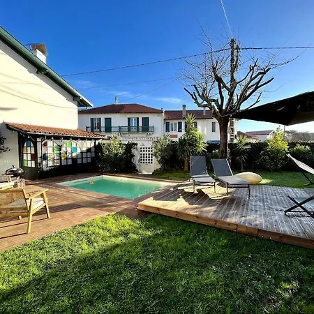 Elegante Maison Avec Piscine Отель