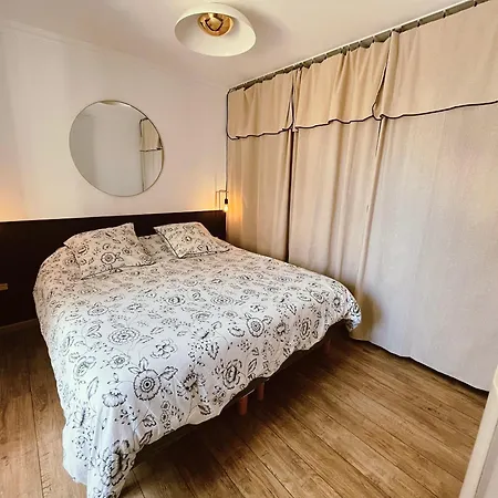 Отель Elegante Maison Avec Piscine 4*